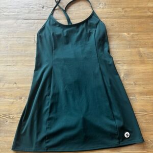 Vuori One Shot Tennis Dress - Hunter Green